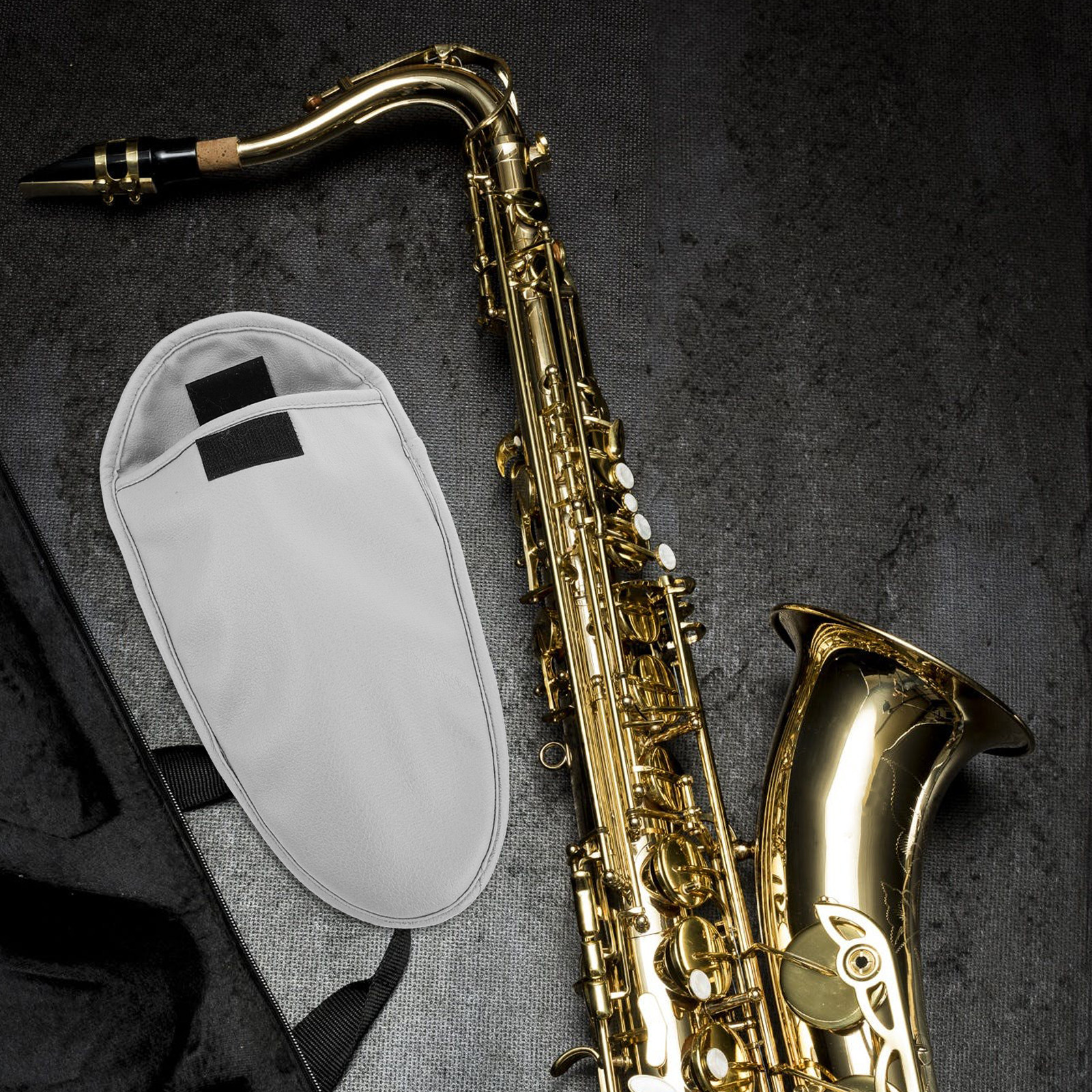 Travel Accessories Pouch - Universal Saxophone Mouthpiece and Neck Pouch