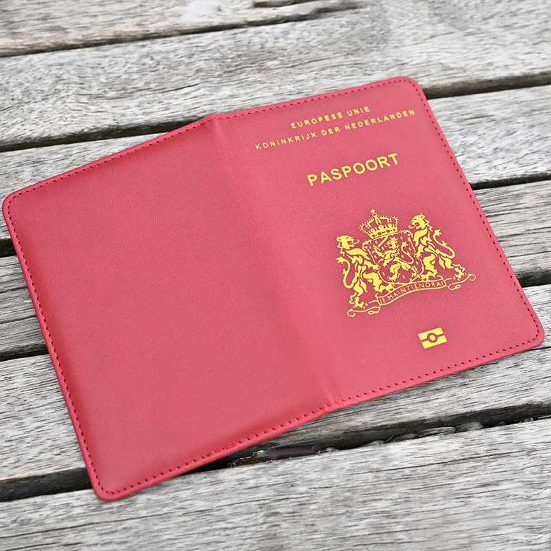 Travel Essentials Nederland Pa - Travel Accessories Essentials のレビューと価格