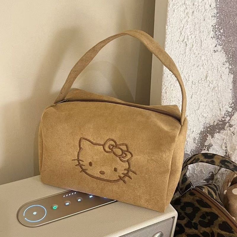 Sanrio Hello Kitty Makeup Bag  - Travel Accessories Gadget のレビューと価格