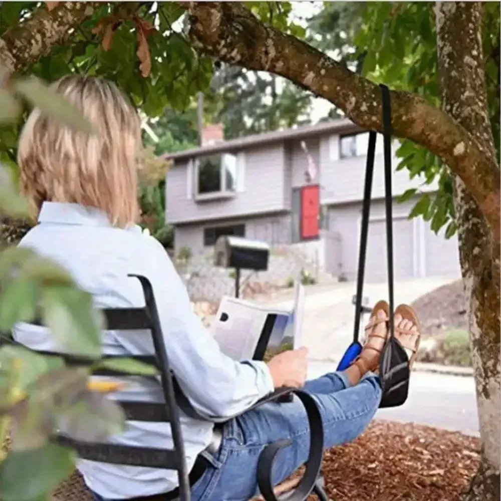 Travel Rest Hanging Footstool  - Travel Accessories For Kids のレビューと価格