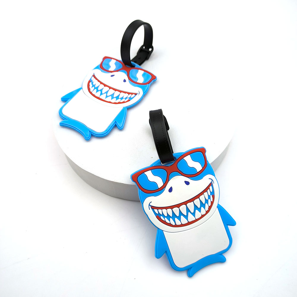 1PCS Cute Shark Luggage Tag Bo - Travel Accessories Essentials のレビューと価格